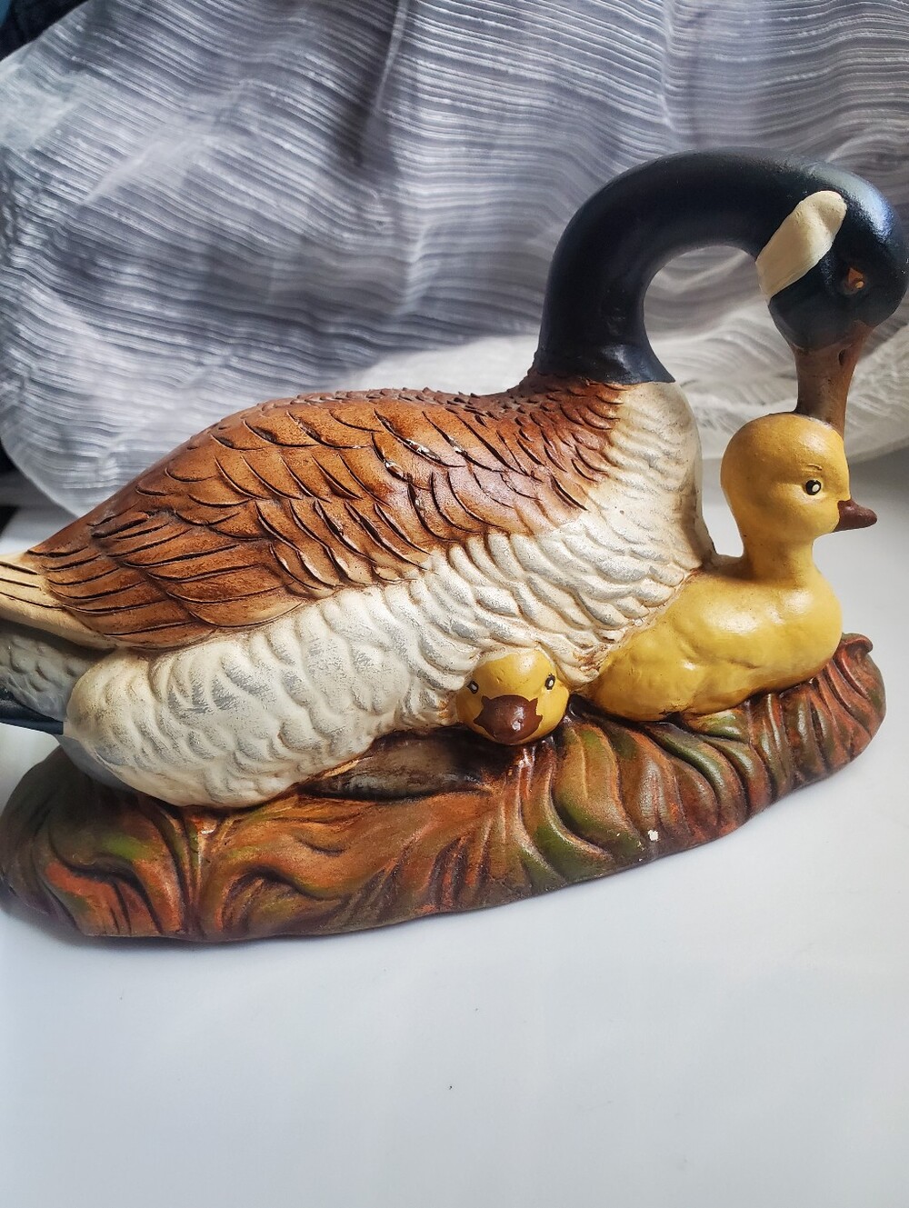 Vintage Atlantic Mold Canada Goose With Goslings Ceramic Handpainted A436